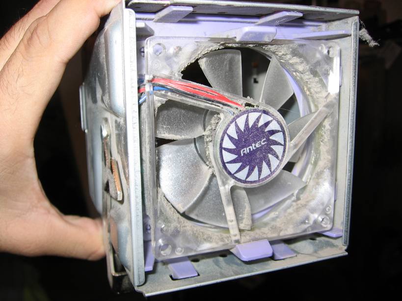 Old fan removed from the old case