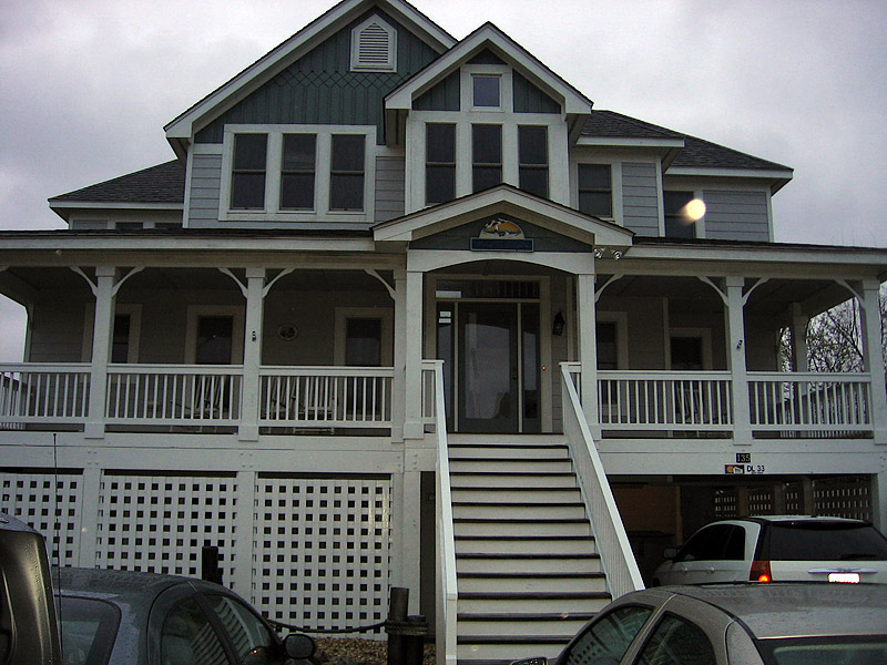 This was the house. 3 Floors, 2 for bedrooms. Everyone got their own bedroom.