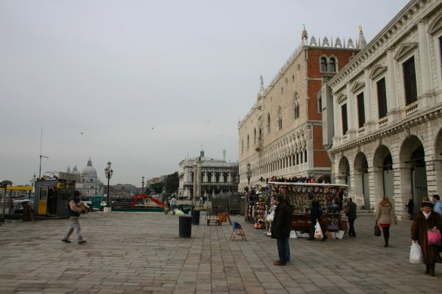 Looking southwest toward Piaszia di San Marco (St. Marks Square).