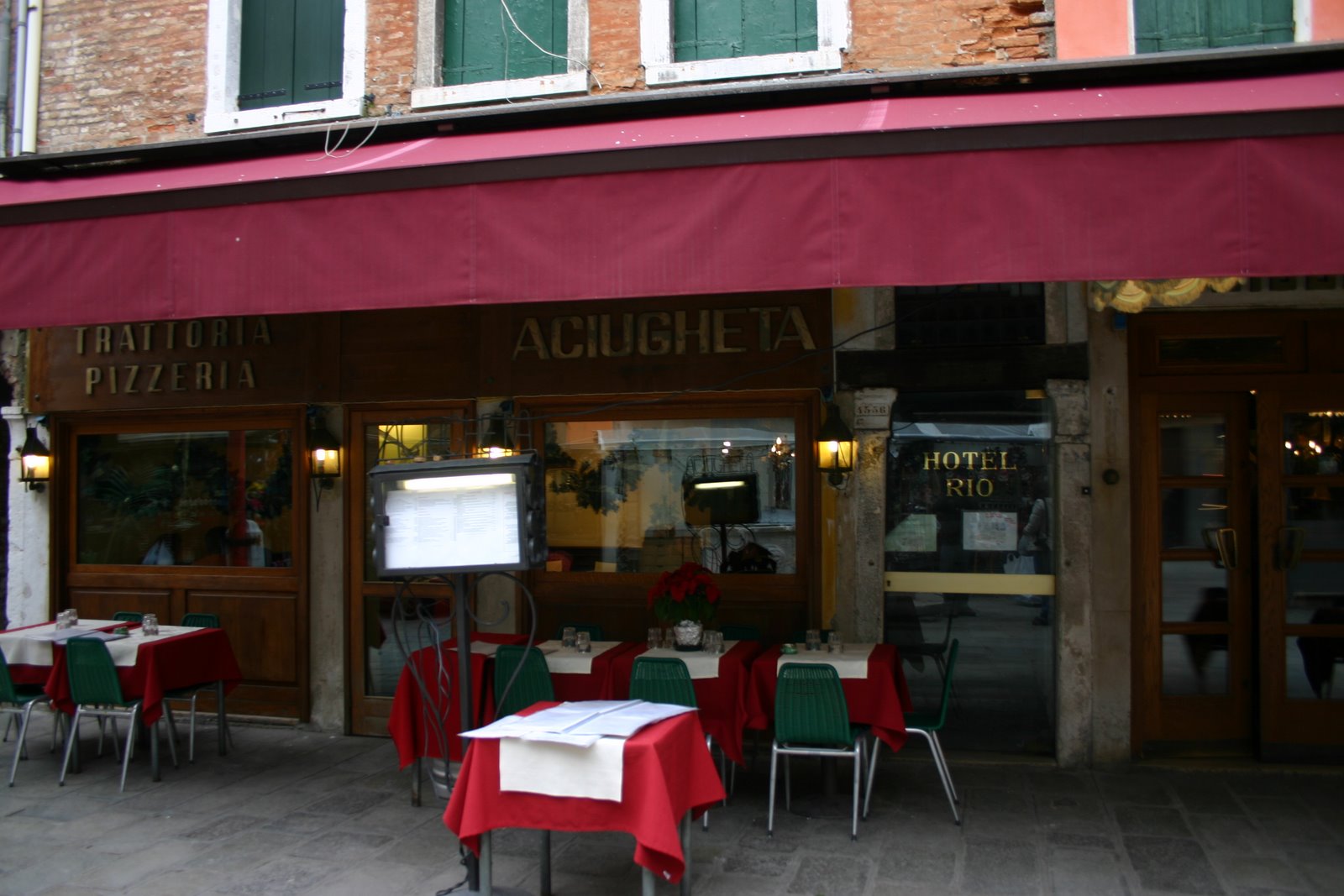 The front of our restaurant.  Great food.  That was our REAL Italian meal.  Mmmmmm. :D