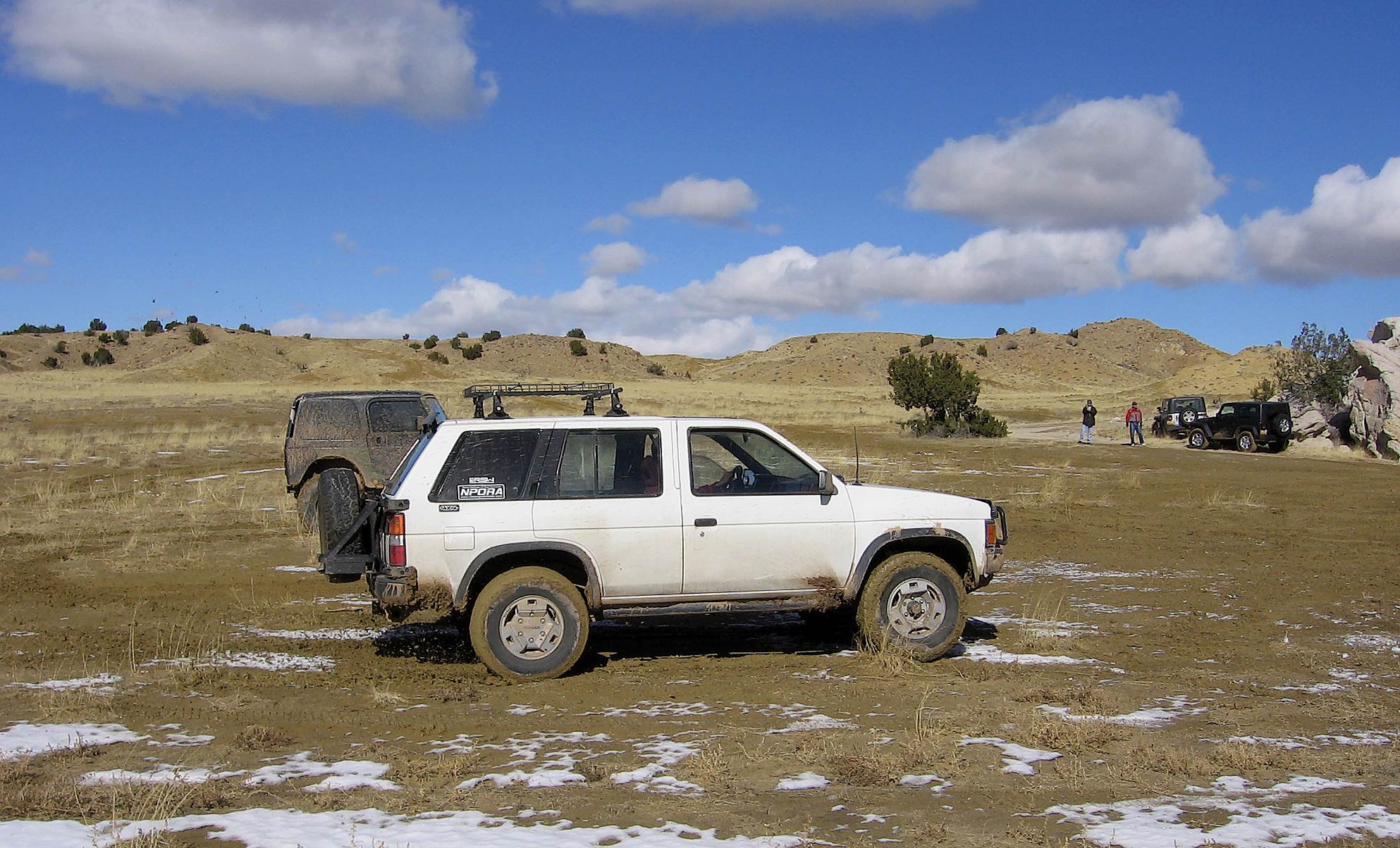 Pavelow Leaks / 03BlueGT Gettin on it in the Pathfinder.