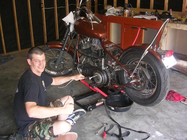 joe work on bike