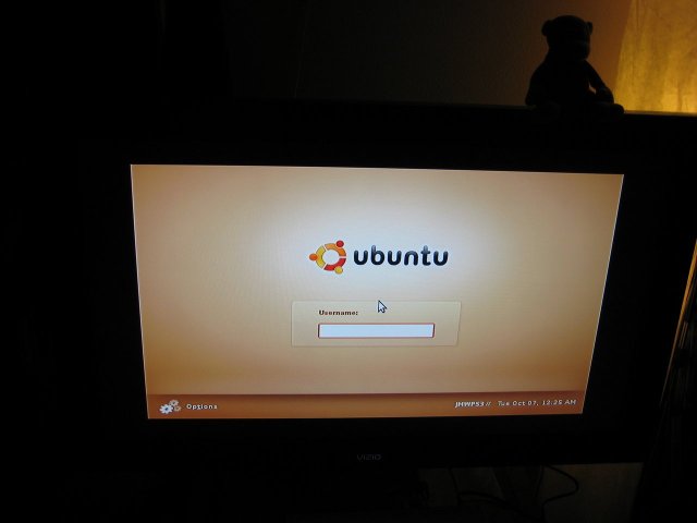 Ubuntu 7.10 Login screen.